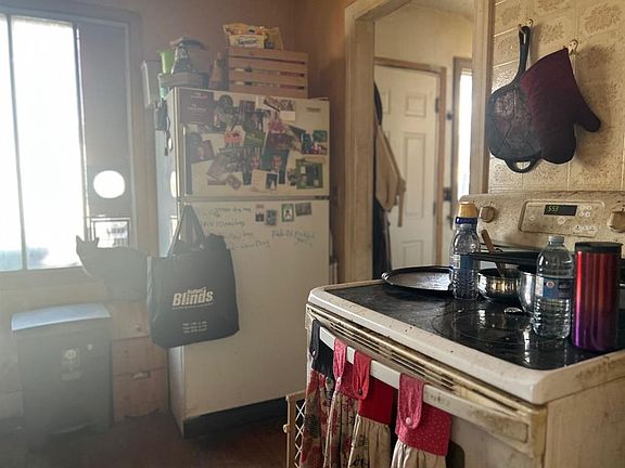 2nd image of 5013 W 53rd St