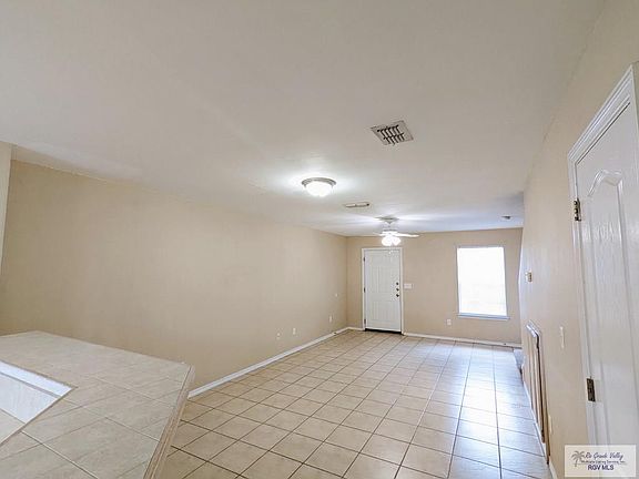 4th image of 737 Sonesta Ct APT 2