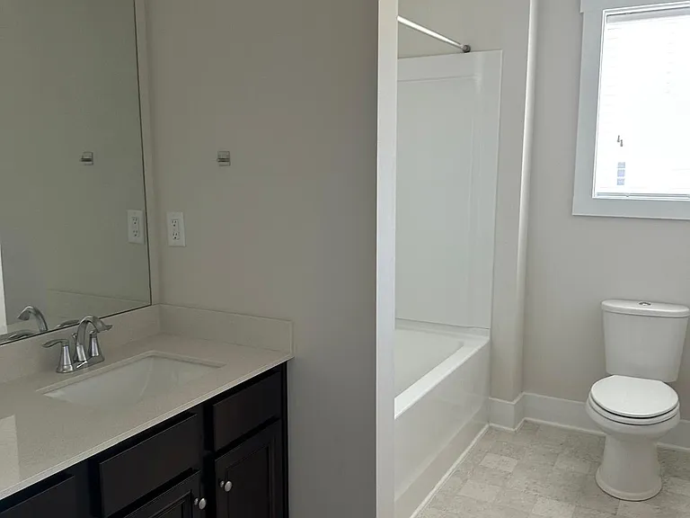 14 Larson Dr — Photo 10
