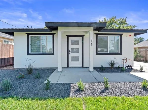 1576 2nd Ave, Olivehurst, CA 95961