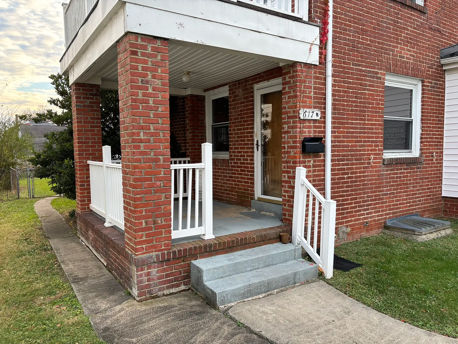 2 bed, 925 sqft, $1,580 — Photo 2