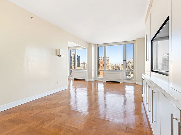2nd image of 401 E 60th St APT 26C