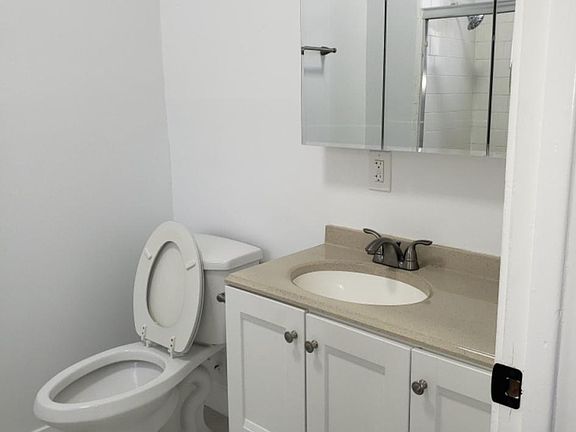 3rd image of 218 N Avenue 55
