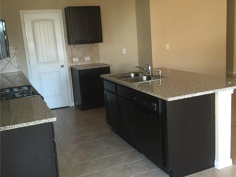 45 Churchill Farms Dr — Photo 6