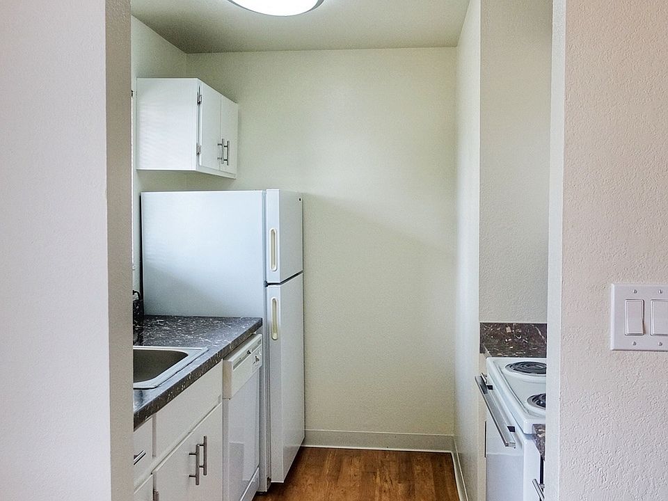 1st image of 1137 Miramar Way APT 46