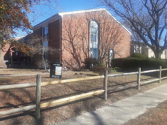 2nd image of 134 Tower Dr