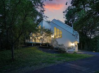 1800 Fairfield Rd S, Minnetonka, MN 55305