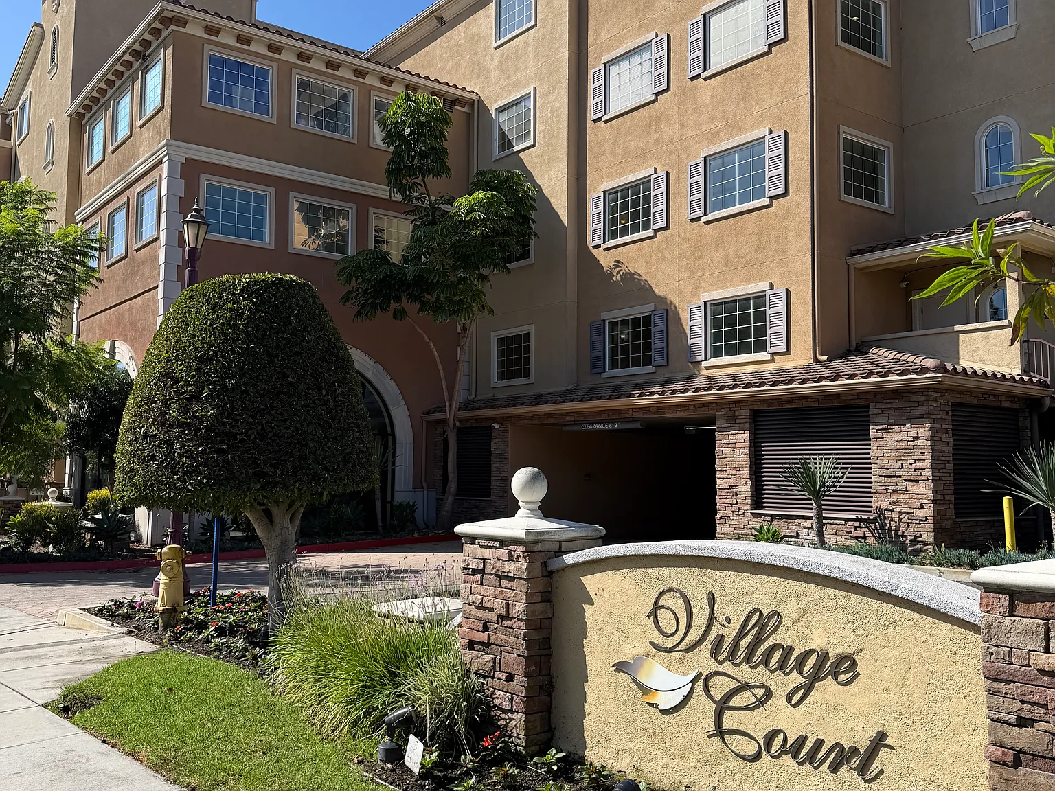 1 bed, 912 sqft, $2,500 — Photo 1