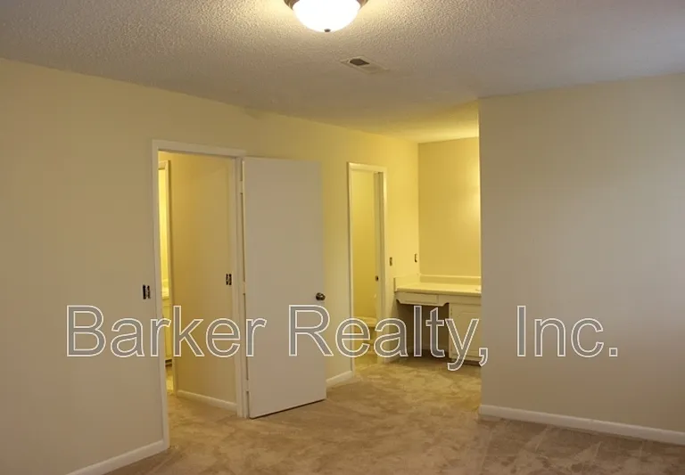 203-3D E Ransom St — Photo 6