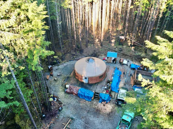 L6 Blueberry Dr S, Ketchikan, AK 99901