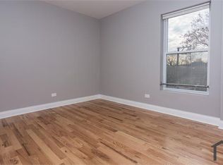 848 W 61st St #3, Chicago, IL 60621