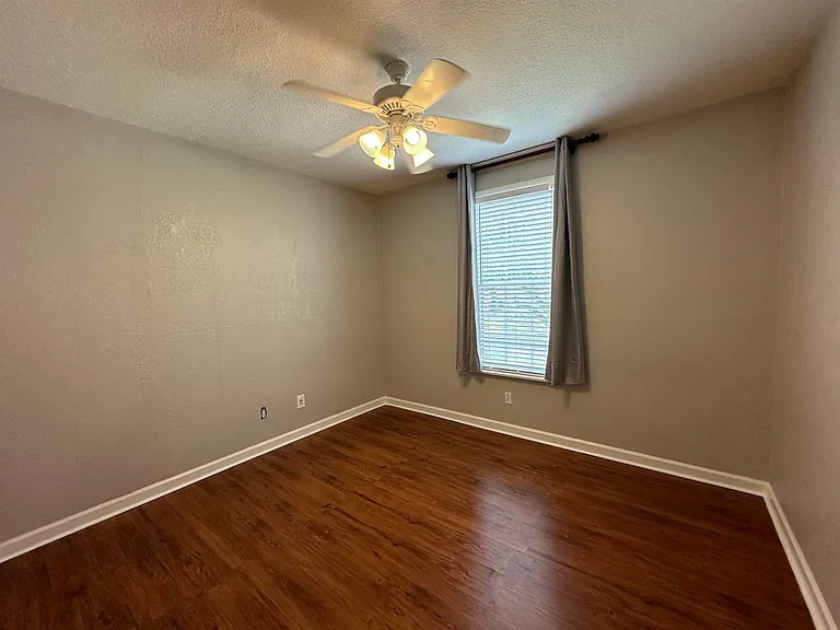 3259 Newberry Blvd — Photo 9