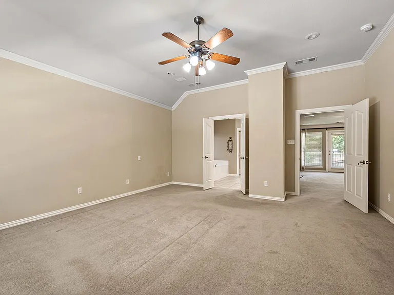3316 Lexington Ave — Photo 8