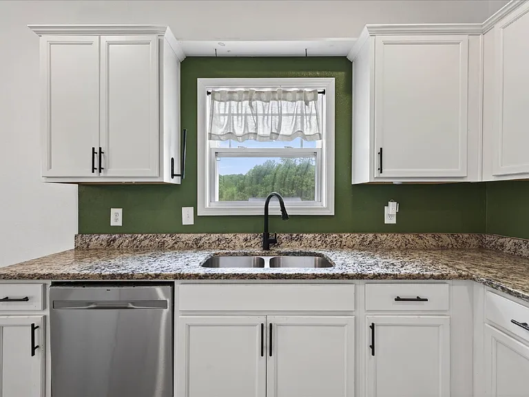 1264 Black Oak Cir — Photo 43