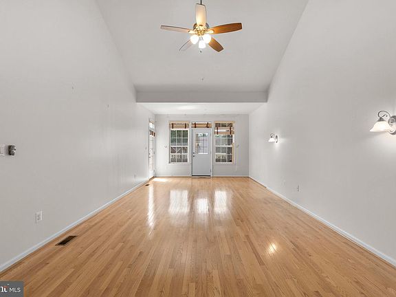 4th image of 2420 Walking Janelle Way