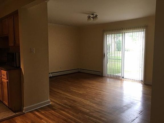 3rd image of 8824 Jody Ln APT 1F