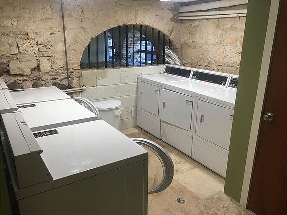 Coinless Laundry Room