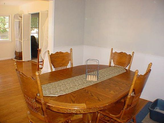 3rd image of 8725 Faircrest Dr