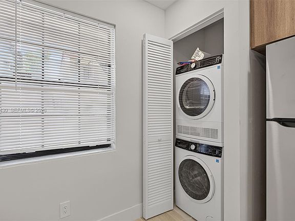 4th image of 2880 Coral Springs Dr #2878