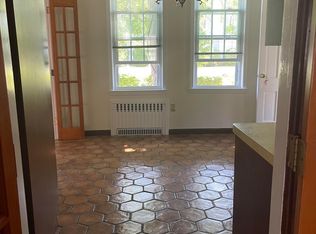 31EDGEWOOD Park Pl #31, New Rochelle, NY 10801