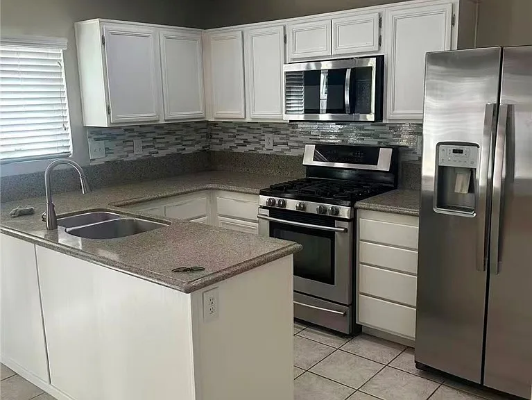 15865 Flamingo Dr — Photo 29