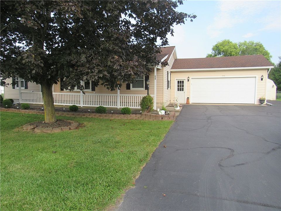 1st image of 934 Peirson Ave