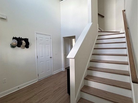 3rd image of 489 Abode Ave