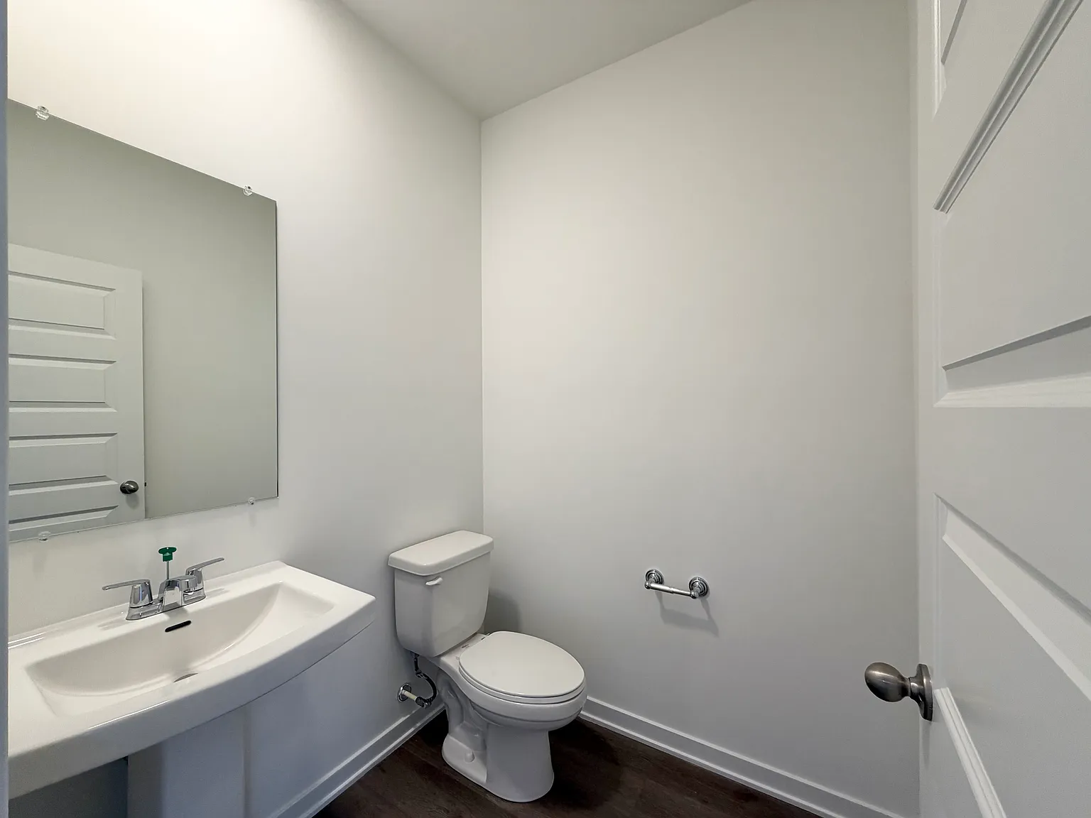 3 bed, 2.5 bath, 1630 sqft, $3,200 — Photo 4