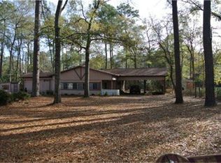 174 Marquis Ln, Livingston, TX 77351