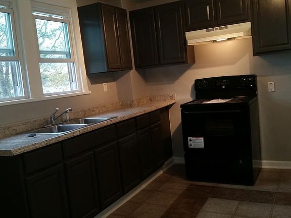 2nd image of 2206 Parkview Ave