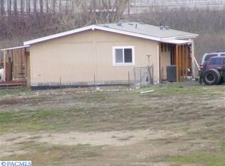 290 Moore Rd, Pasco, WA 99301