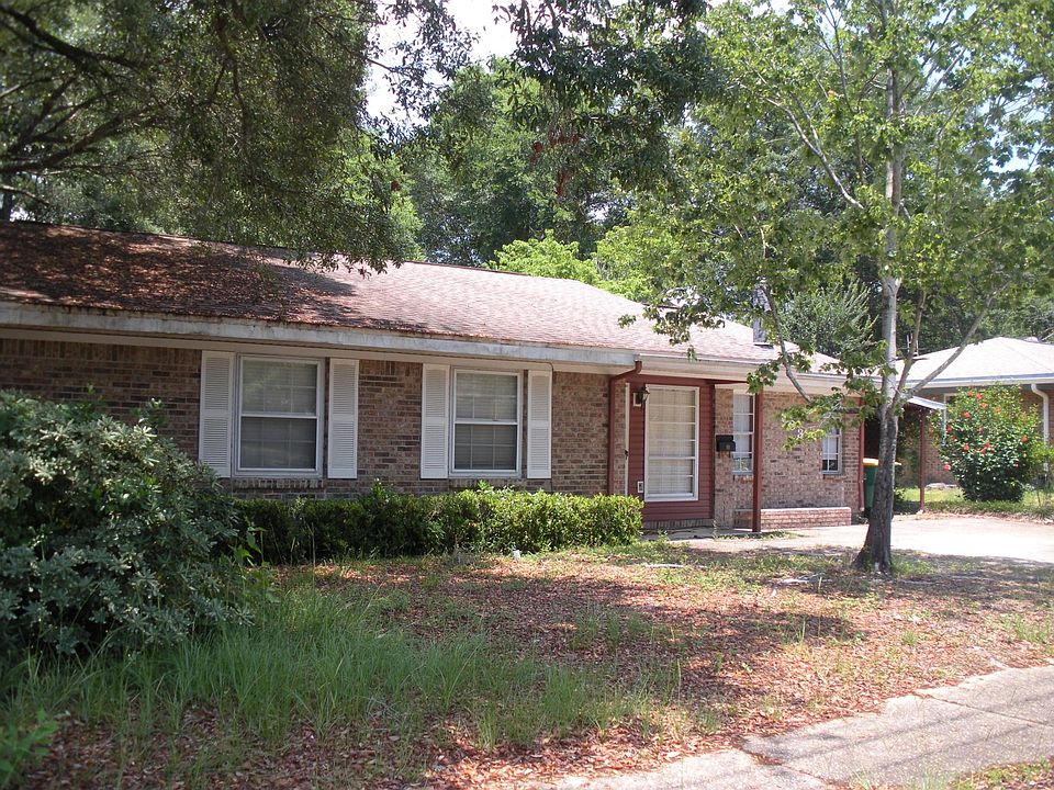 1st image of 303 23rd St