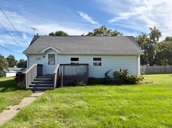 410 N Main St, Cambridge, IL 61238