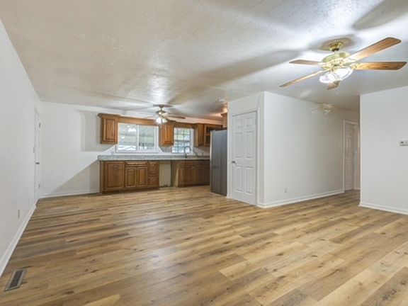 3rd image of 412 Tulane Ave