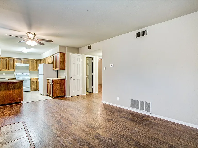 3825 Camelot St #A — Photo 5