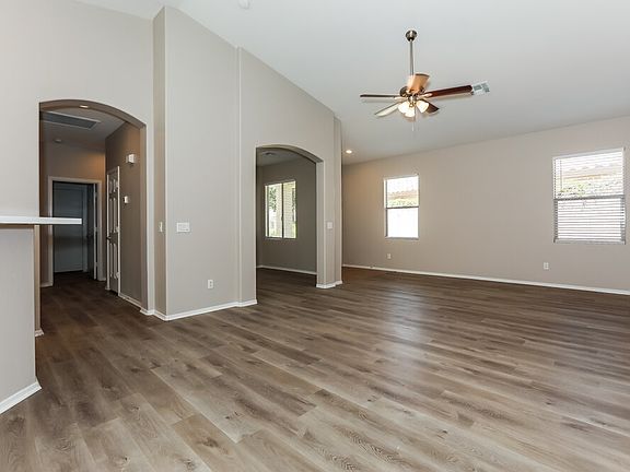 5th image of 4101 S Vineyard Ave