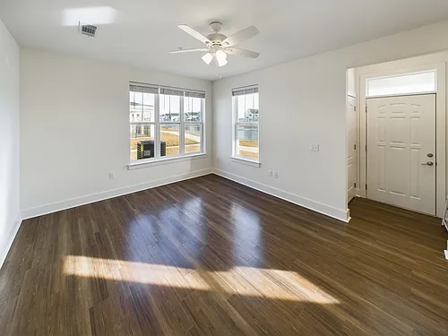 270 Arsdale Ave Photo 1