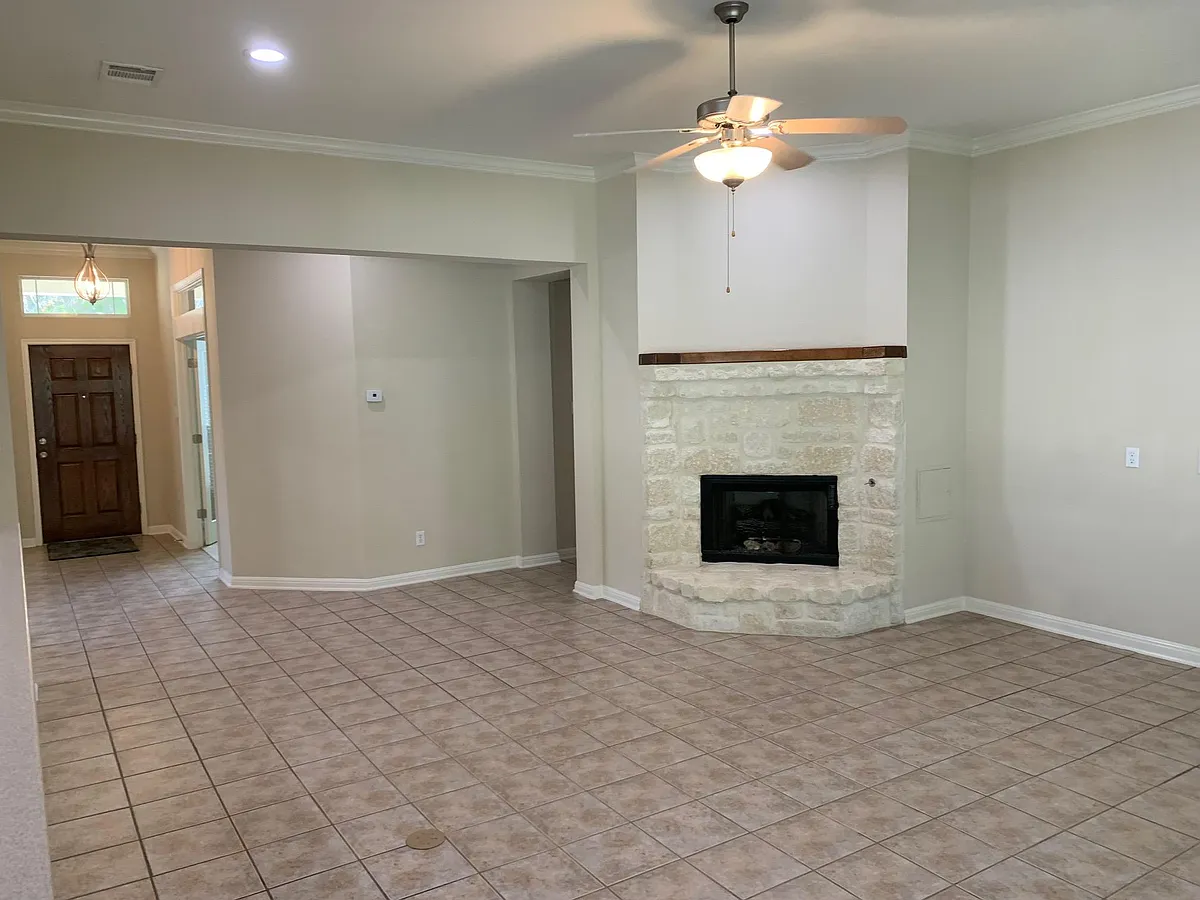 Building Photo - 137 Antler Cir
