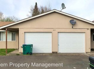 923 Charles St APT A, Newberg, OR 97132