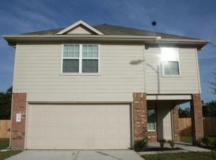 914 Running Creek Ct, Baytown, TX 77521