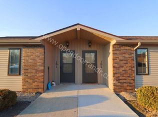 1000 Old Brick Rd APT 102, Auburn, IN 46706