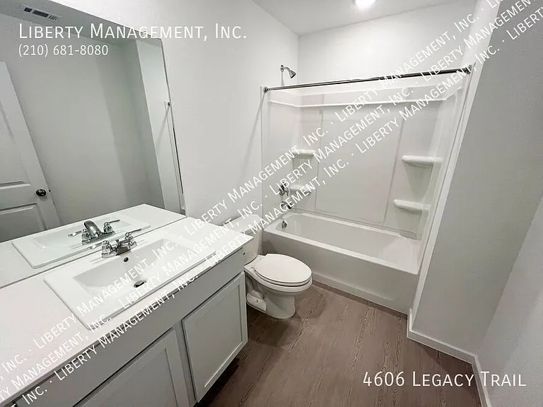 4606 Legacy Point — Photo 11