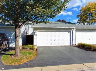 409 Dogwood Ter, Buffalo Grove, IL