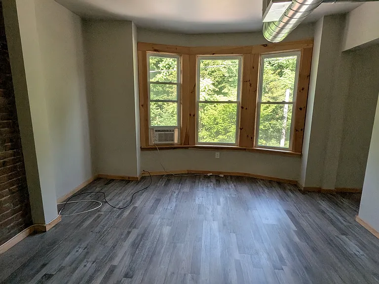 295 Congress St — Photo 11