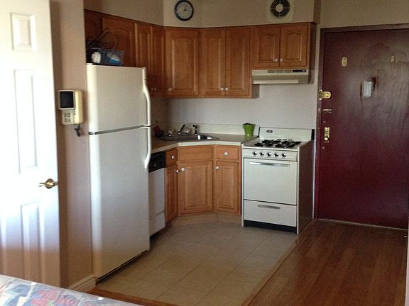 3rd image of 7235 Metropolitan Ave APT 2C