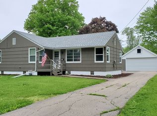 804 Jackson St, Prophetstown, IL 61277