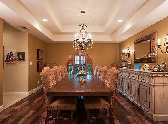 4th image of 114 E Whitewing Ave #32
