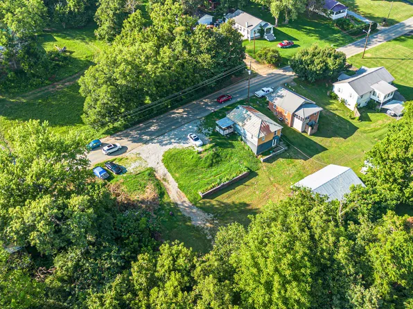 S McKee St, Greeneville, TN 37743