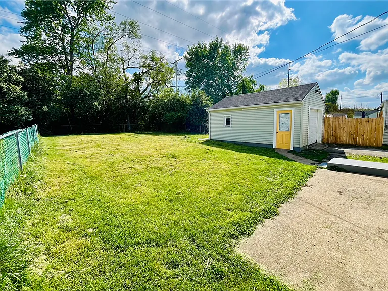 2809 Morton Dr — Photo 16