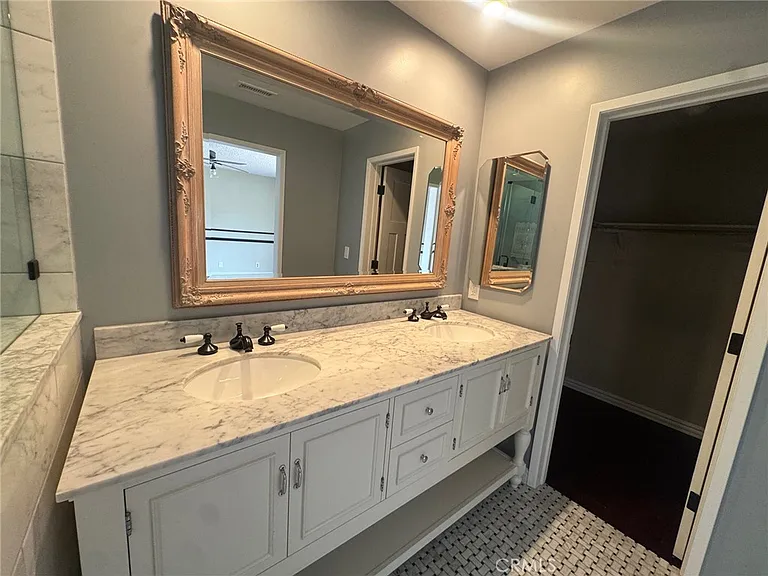 6402 Cantiles Ave — Photo 14